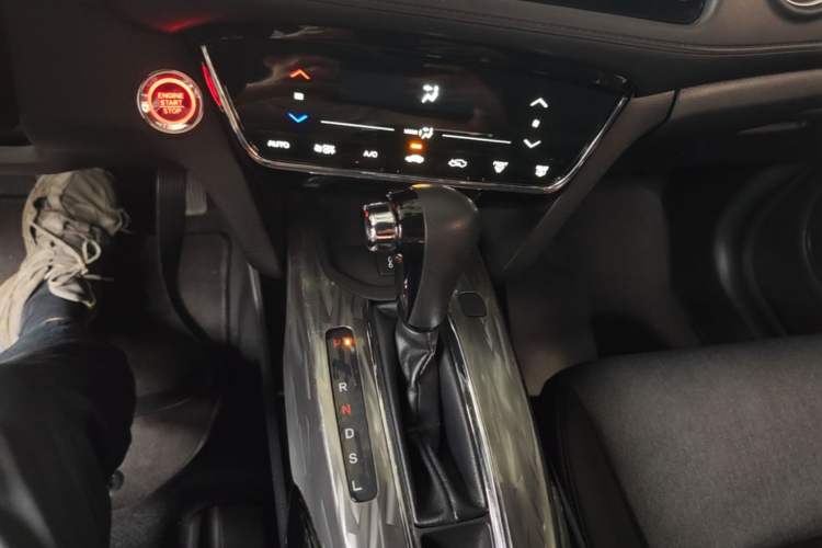 Used Honda XR-V 2019 220TURBO CVT Luxury Edition China VI Emission Standard Gear Lever