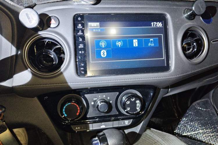 Used Honda XR-V 2019 1.5L CVT Comfort Version China VI Audio And AC Panel