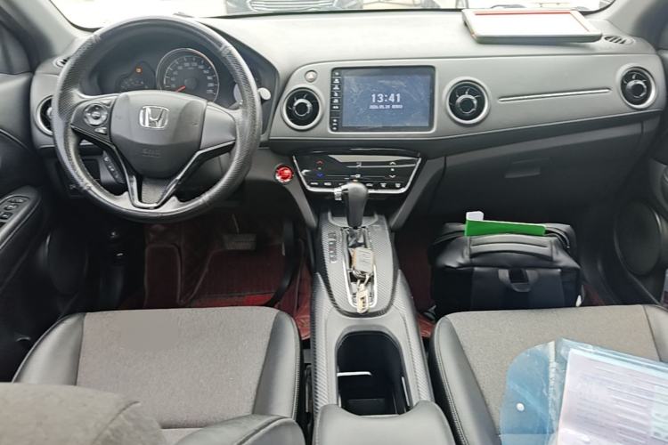 Used Honda XR-V 2019 220TURBO CVT Luxury Edition China VI Emission Standard Center Console