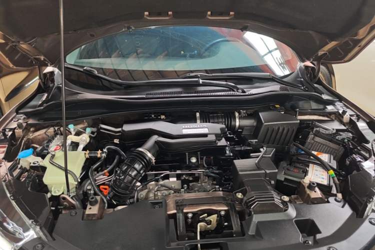 Used Honda XR-V 2019 220TURBO CVT Luxury Edition China VI Emission Standard Engine Bay