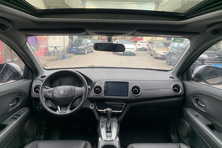 Used Honda XR-V 2019 220TURBO CVT Luxury Edition China VI Emission Standard Interior 1