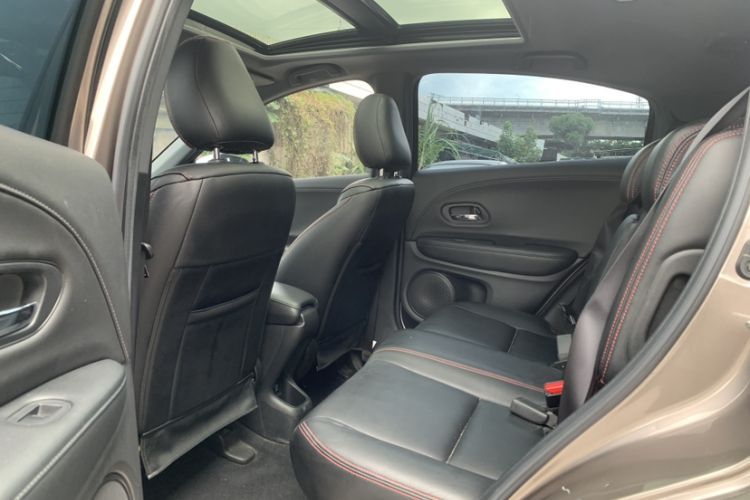 Used Honda XR-V 2019 220TURBO CVT Luxury Edition China VI Emission Standard Interior 3