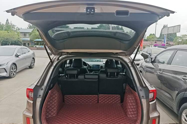 Used Honda XR-V 2019 220TURBO CVT Luxury Edition China VI Emission Standard Trunk