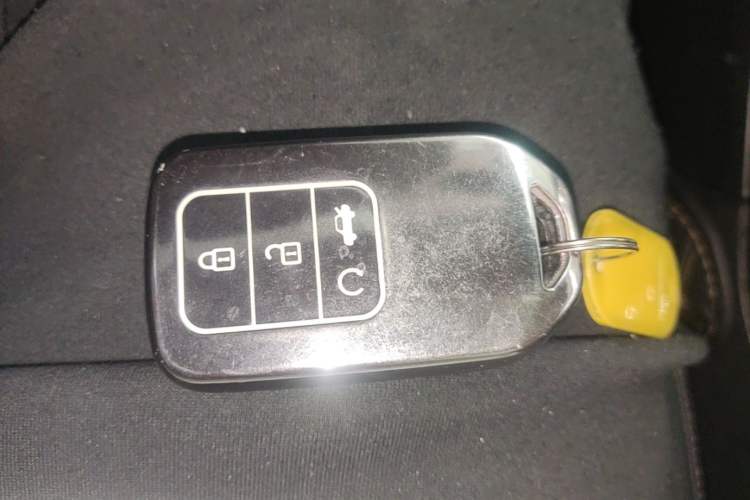 Used Honda XR-V 2019 220TURBO CVT Luxury Edition China VI Emission Standard Vehicle Key