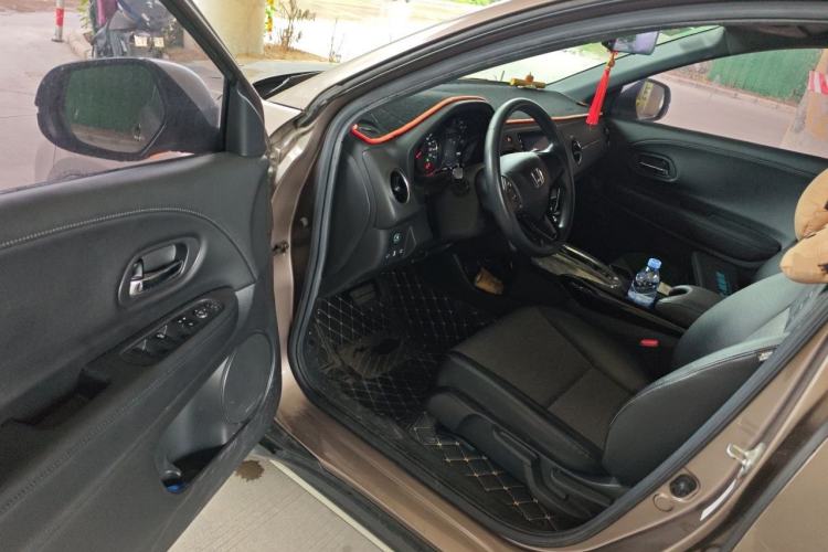 Used Honda XR-V 2019 220TURBO CVT Luxury Edition China VI Emission Standard Driver Seat