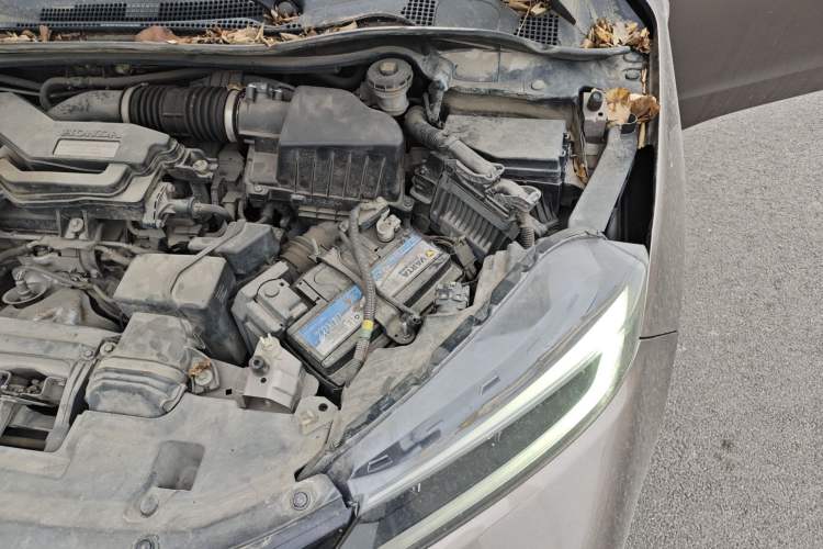 Used Honda XR-V 2019 220TURBO CVT Luxury Edition China VI Emission Standard Engine Bay Left