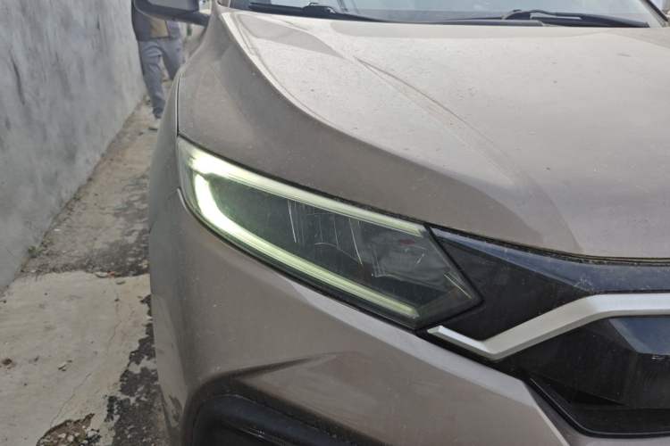 Used Honda XR-V 2019 220TURBO CVT Luxury Edition China VI Emission Standard Right Front Headlight