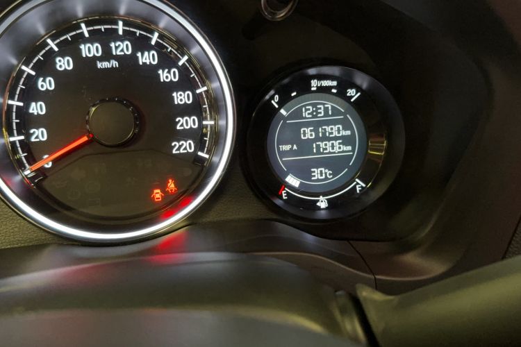 Used Honda XR-V 2019 1.5L CVT Comfort Version China VI Odometer Close Up