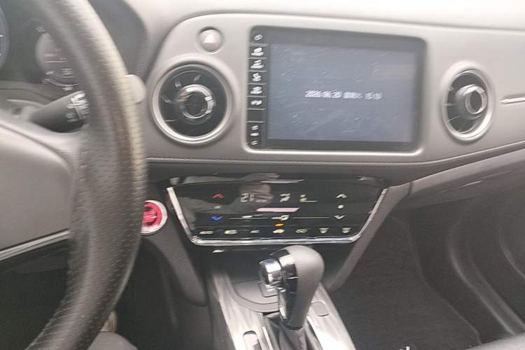 Used Honda XR-V 2019 220TURBO CVT Luxury Edition China VI Emission Standard Audio And AC Panel