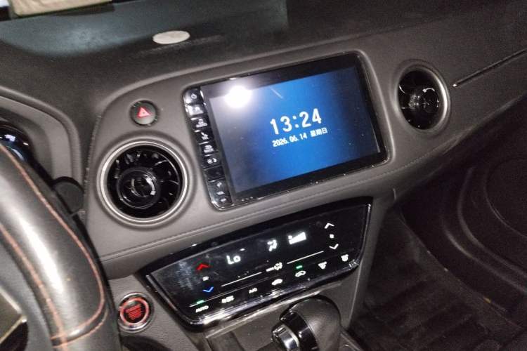 Used Honda XR-V 2019 220TURBO CVT Luxury Edition China VI Emission Standard Audio And AC Panel
