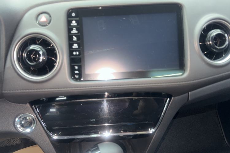 Used Honda XR-V 2019 220TURBO CVT Luxury Edition China VI Emission Standard Audio And AC Panel