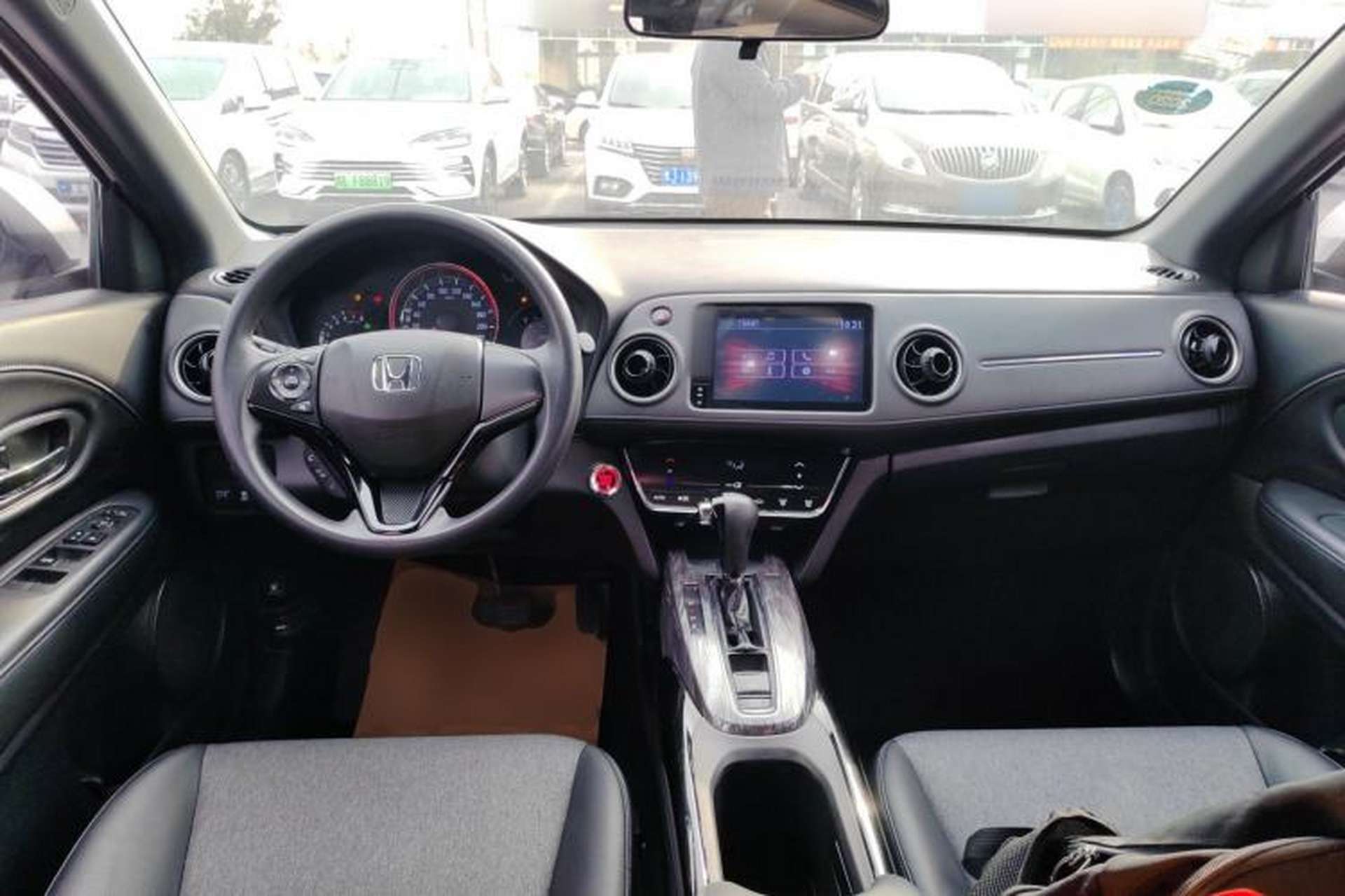Used Honda XR-V 2019 220TURBO CVT Luxury Edition China VI Emission Standard Center Console