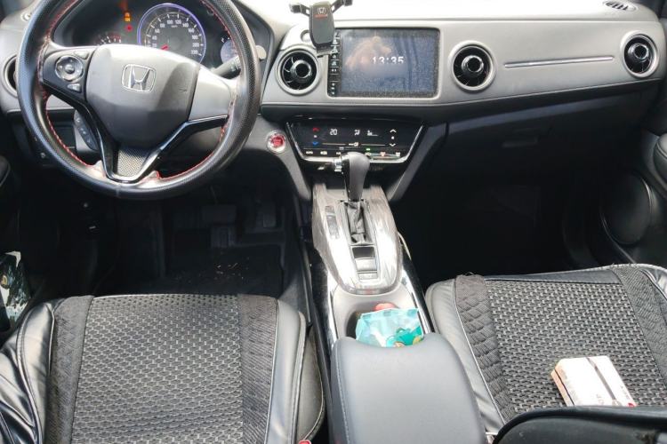 Used Honda XR-V 2019 220TURBO CVT Luxury Edition China VI Emission Standard Center Console