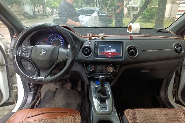 Used Honda XR-V 2019 1.5L Manual Classic Edition China VI Center Console