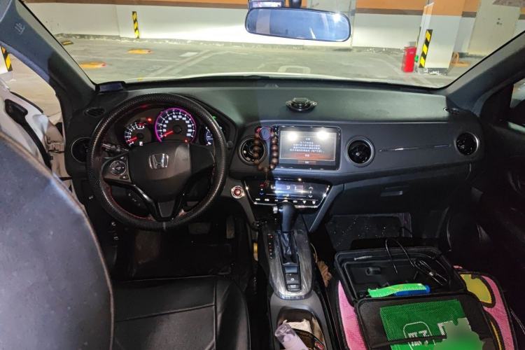Used Honda XR-V 2019 220TURBO CVT Luxury Edition China VI Emission Standard Center Console