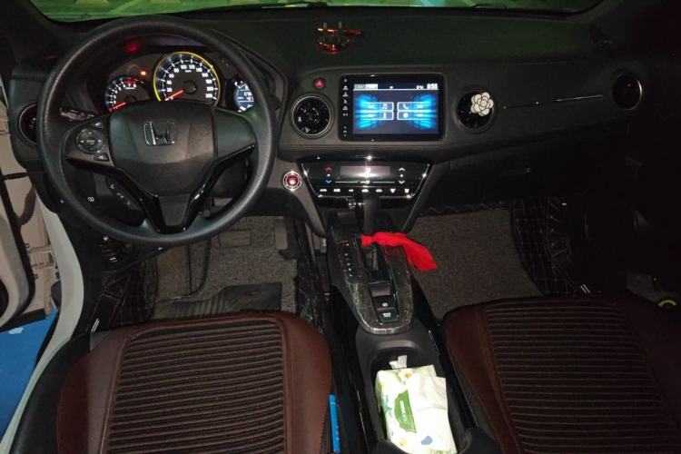 Used Honda XR-V 2019 220TURBO CVT Luxury Edition China VI Emission Standard Center Console
