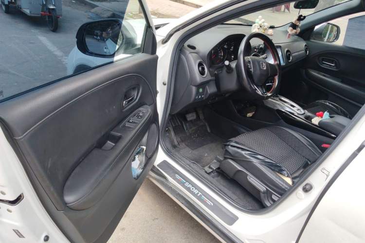 Used Honda XR-V 2019 220TURBO CVT Luxury Edition China VI Emission Standard Driver Seat