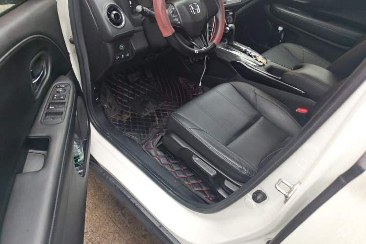 Used Honda XR-V 2019 1.5L CVT Luxury Edition China VI Driver Seat