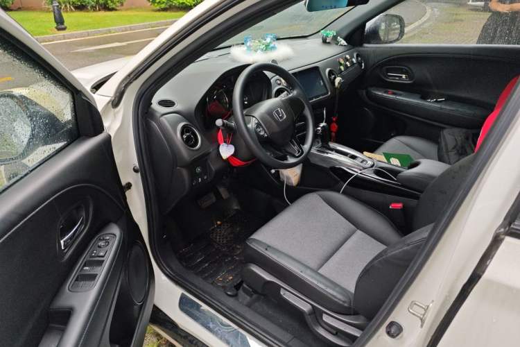Used Honda XR-V 2019 220TURBO CVT Luxury Edition China VI Emission Standard Driver Seat
