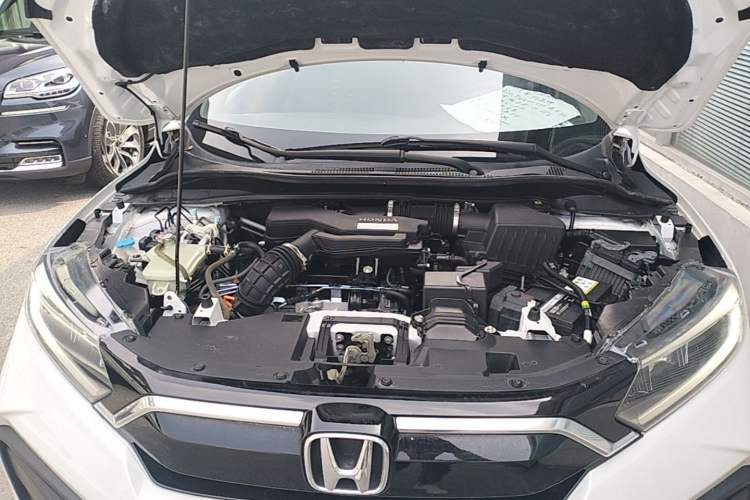 Used Honda XR-V 2019 220TURBO CVT Luxury Edition China VI Emission Standard Engine Bay