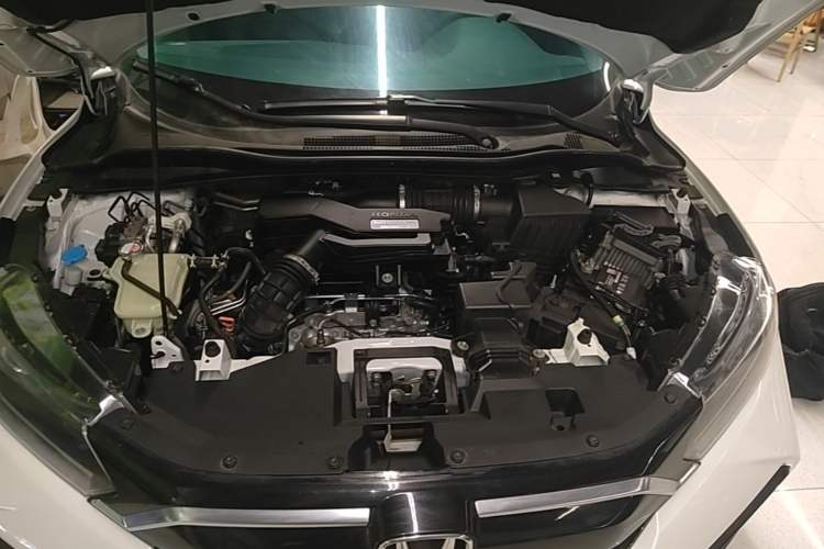 Used Honda XR-V 2019 220TURBO CVT Comfort Version China VI Emission Standard Engine Bay