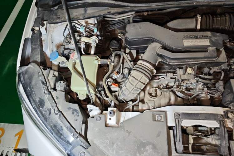 Used Honda XR-V 2019 220TURBO CVT Luxury Edition China VI Emission Standard Engine Bay Right