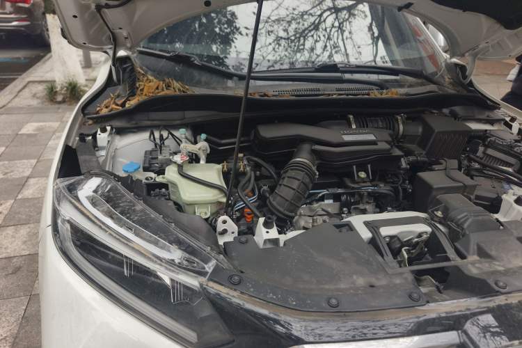 Used Honda XR-V 2019 220TURBO CVT Luxury Edition China VI Emission Standard Engine Bay Right