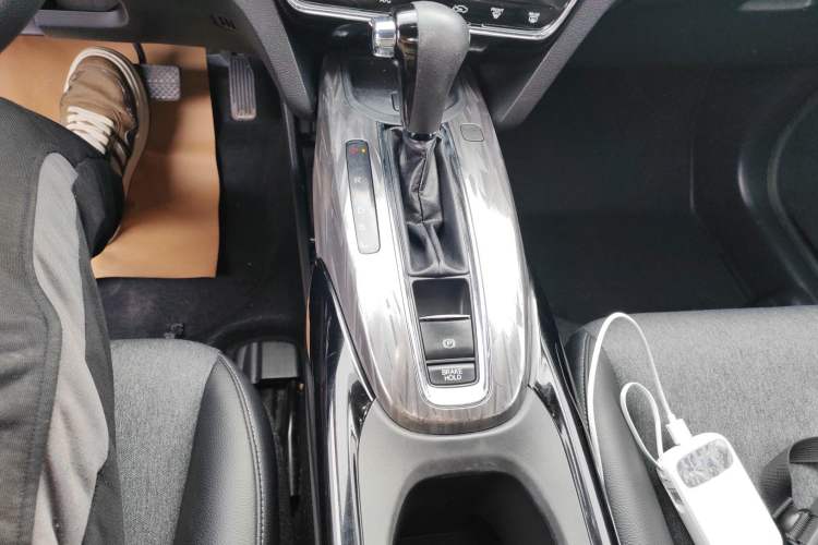Used Honda XR-V 2019 220TURBO CVT Luxury Edition China VI Emission Standard Gear Lever