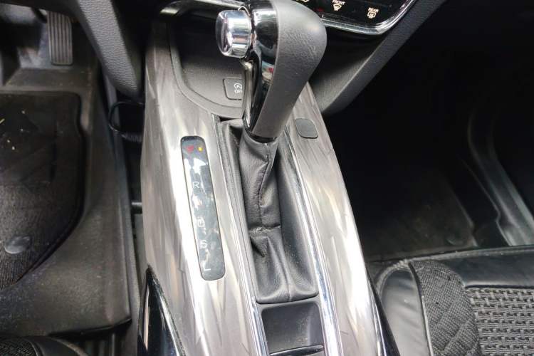 Used Honda XR-V 2019 220TURBO CVT Luxury Edition China VI Emission Standard Gear Lever