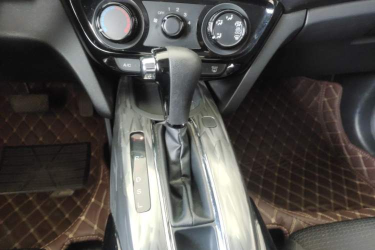Used Honda XR-V 2019 1.5L CVT Classic Edition China VI Gear Lever