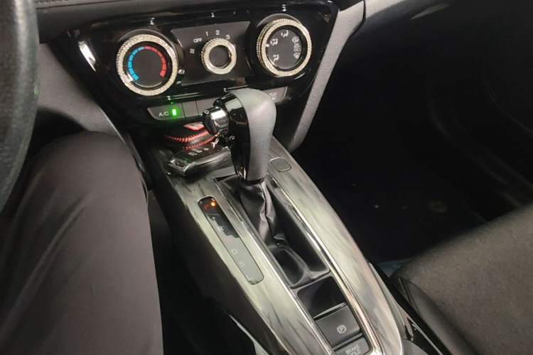 Used Honda XR-V 2019 1.5L CVT Comfort Version China V Emission Standard Gear Lever
