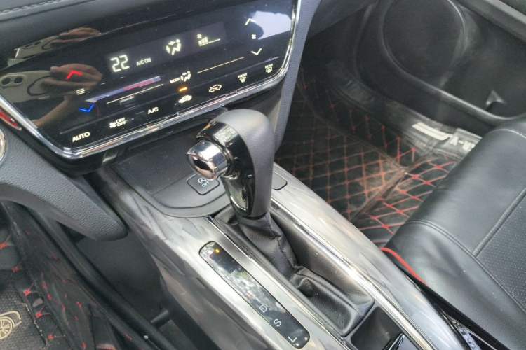Used Honda XR-V 2019 220TURBO CVT Luxury Edition China VI Emission Standard Gear Lever