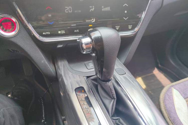 Used Honda XR-V 2019 220TURBO CVT Luxury Edition China VI Emission Standard Gear Lever