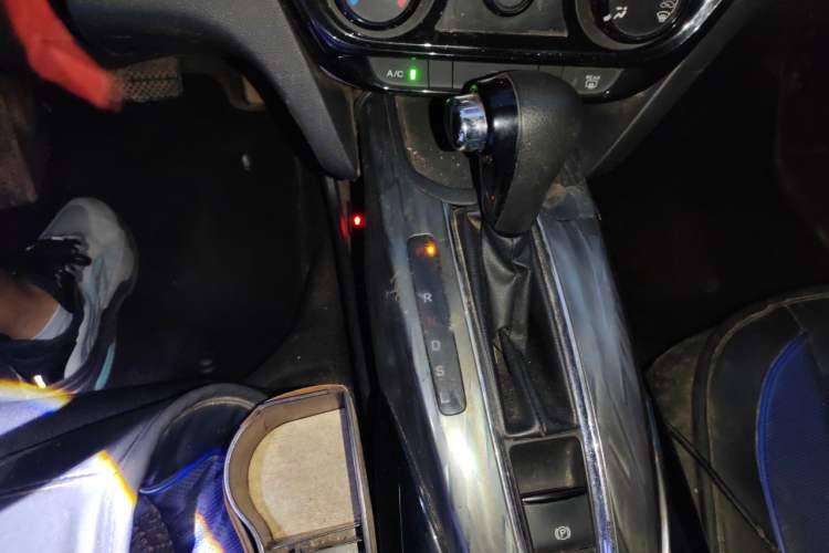 Used Honda XR-V 2019 1.5L CVT Comfort Version China VI Gear Lever