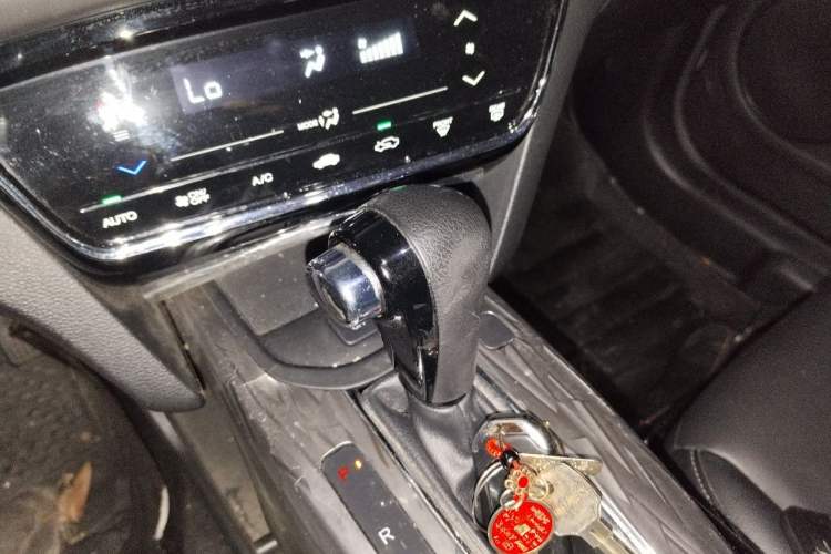 Used Honda XR-V 2019 220TURBO CVT Luxury Edition China VI Emission Standard Gear Lever