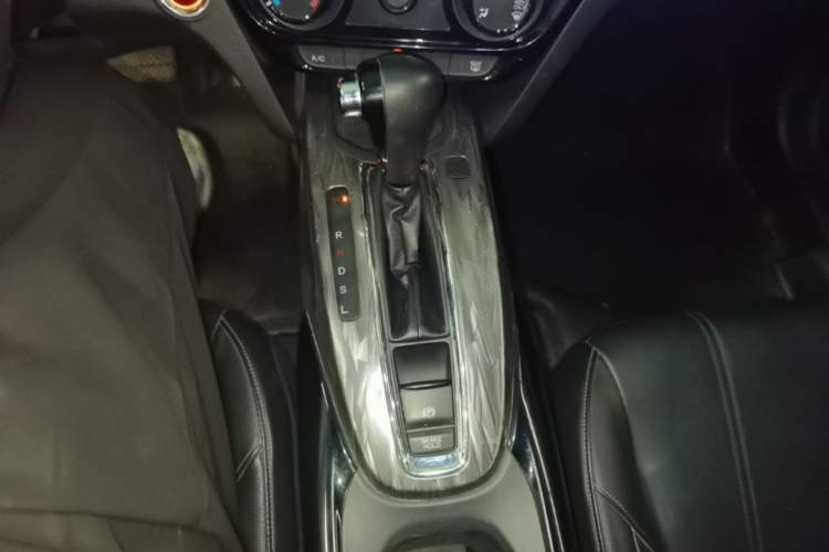 Used Honda XR-V 2019 1.5L CVT Luxury Edition China VI Gear Lever