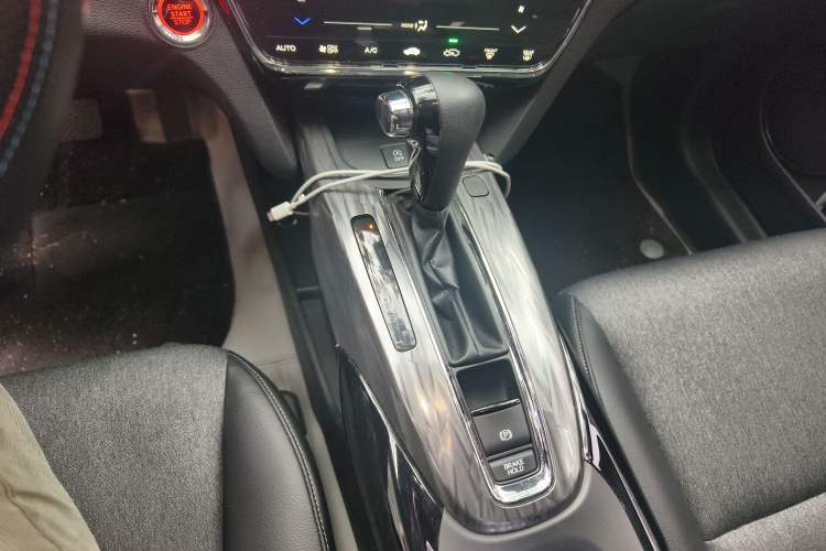 Used Honda XR-V 2019 220TURBO CVT Luxury Edition China VI Emission Standard Gear Lever