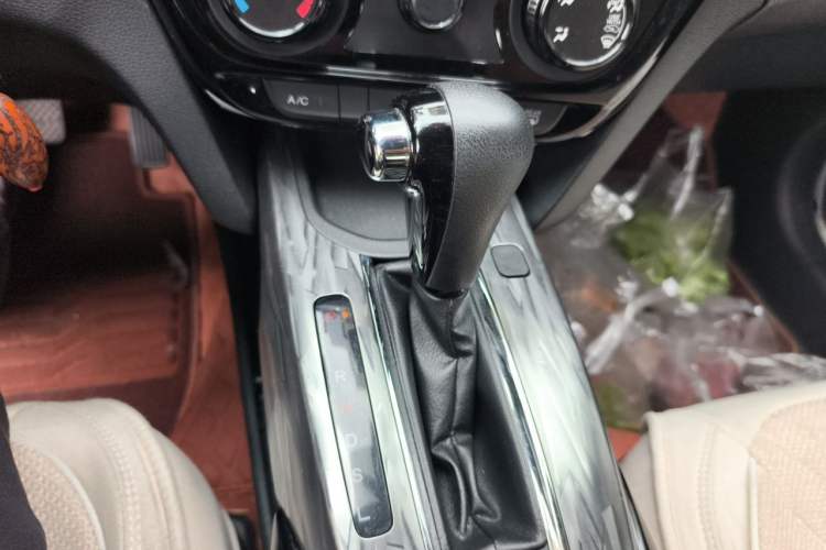 Used Honda XR-V 2019 1.5L CVT Comfort Version China VI Gear Lever
