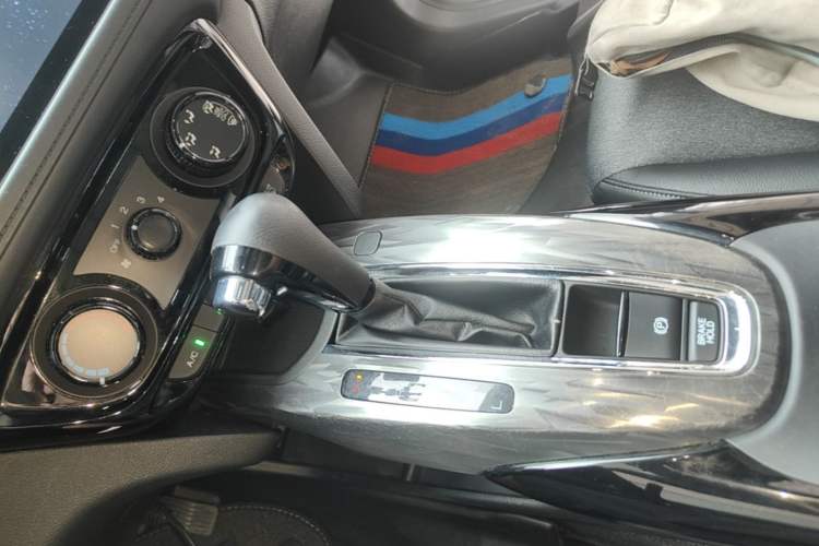Used Honda XR-V 2019 1.5L CVT Comfort Version China VI Gear Lever