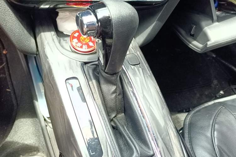 Used Honda XR-V 2019 220TURBO CVT Luxury Edition China VI Emission Standard Gear Lever