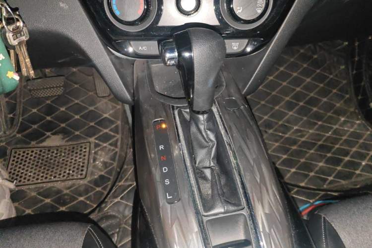 Used Honda XR-V 2019 1.5L CVT Comfort Version China VI Gear Lever