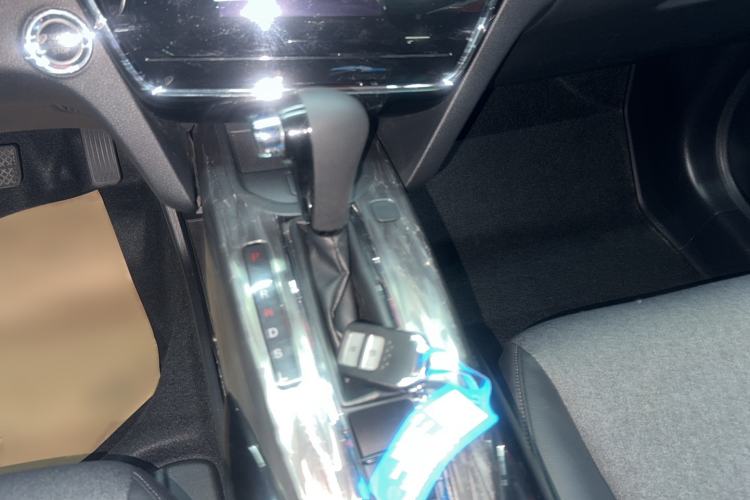 Used Honda XR-V 2019 220TURBO CVT Luxury Edition China VI Emission Standard Gear Lever