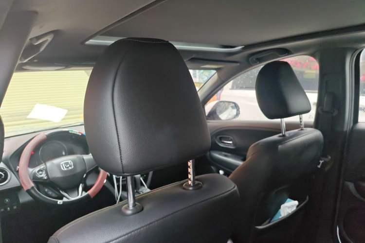 Used Honda XR-V 2019 1.5L CVT Luxury Edition China VI Headliner