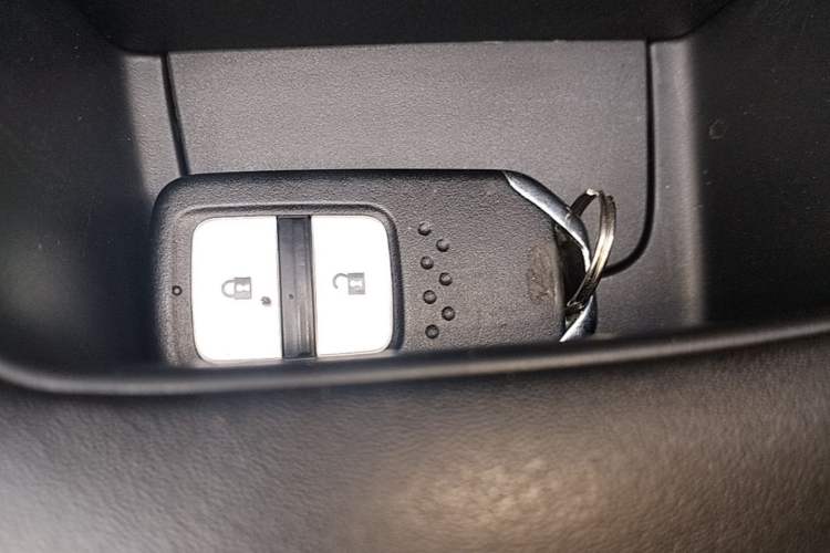 Used Honda XR-V 2019 220TURBO CVT Luxury Edition China VI Emission Standard Interior 1