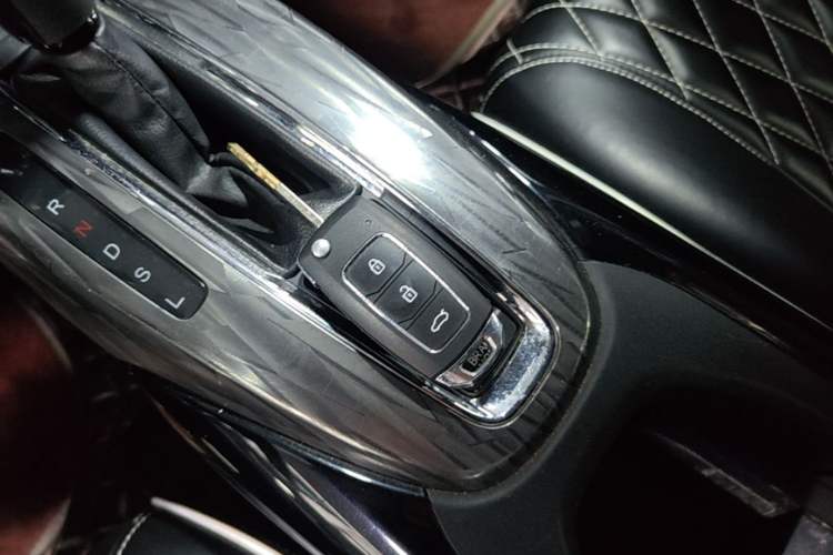 Used Honda XR-V 2019 1.5L CVT Classic Edition China VI Interior 1