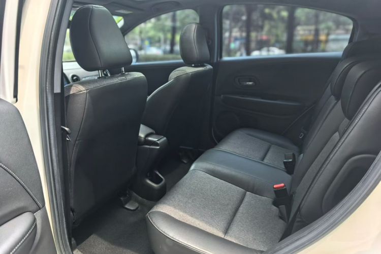 Used Honda XR-V 2019 220TURBO CVT Luxury Edition China VI Emission Standard Interior 2