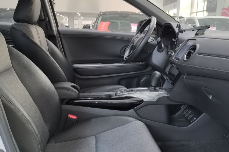 Used Honda XR-V 2019 220TURBO CVT Luxury Edition China V Emission Standard Interior 3