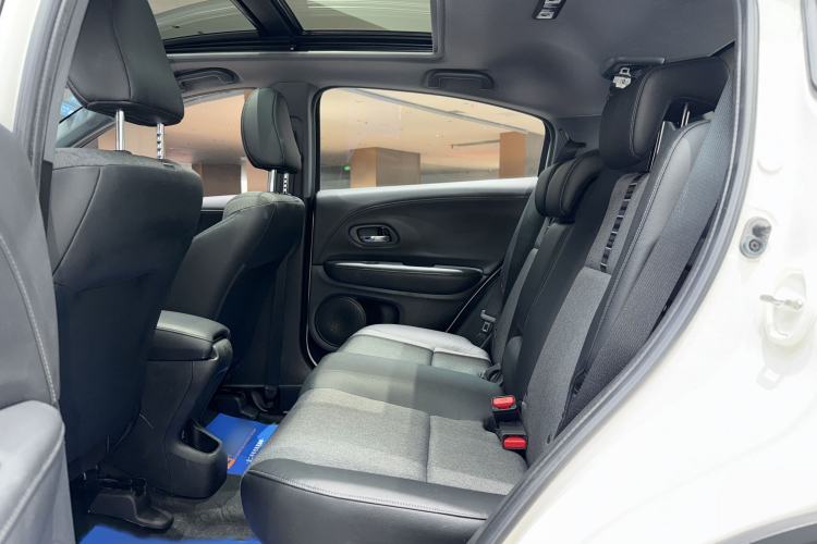 Used Honda XR-V 2019 220TURBO CVT Luxury Edition China VI Emission Standard Interior 3