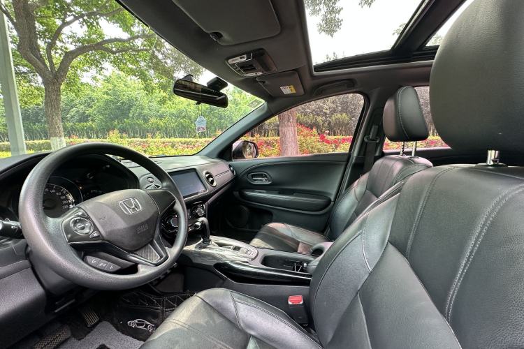 Used Honda XR-V 2019 1.5L CVT Luxury Edition China VI Interior 4