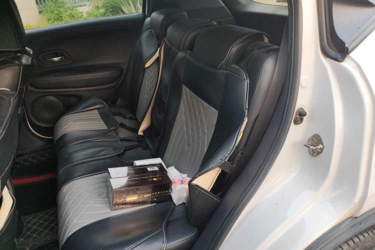 Used Honda XR-V 2019 220TURBO CVT Luxury Edition China VI Emission Standard Interior 4